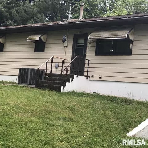 335 S Tower Rd, Dawson, IL 62520 photo 2
