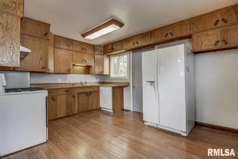 1812 E Bertman Ave, Springfield, IL 62702 photo 8