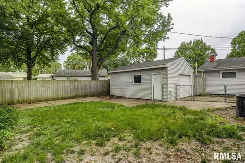 1812 E Bertman Ave, Springfield, IL 62702 photo 23