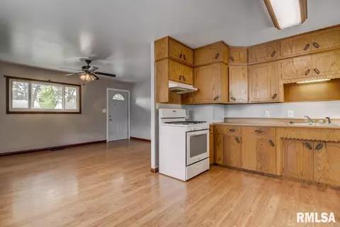 1812 E Bertman Ave, Springfield, IL 62702 photo 7