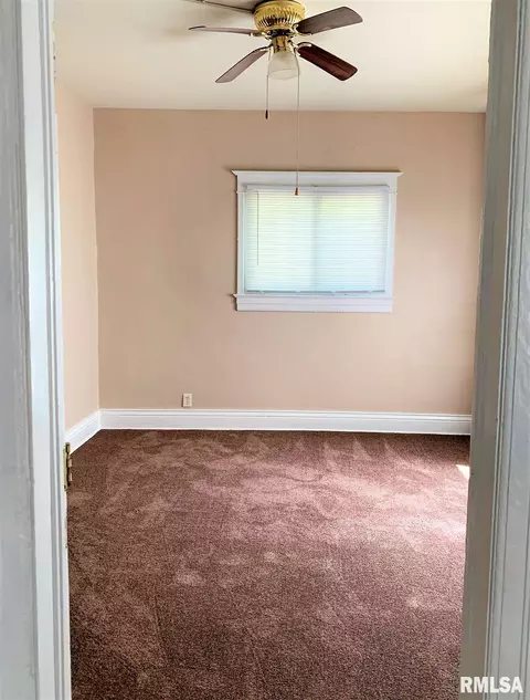 1330 N 2nd St, Springfield, IL 62702 photo 6