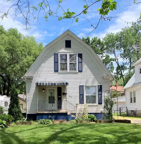 1330 N 2nd St, Springfield, IL 62702 photo 1