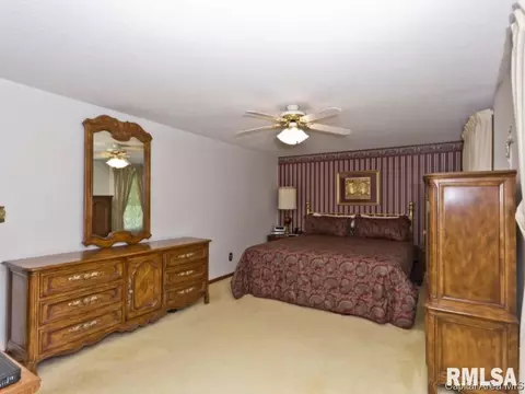 74 W Fairview Ln, Springfield, IL 62711 photo 10