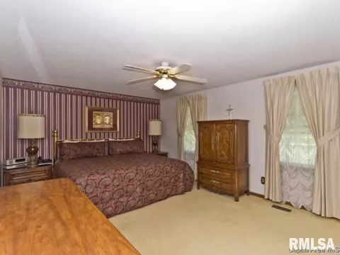 74 W Fairview Ln, Springfield, IL 62711 photo 9