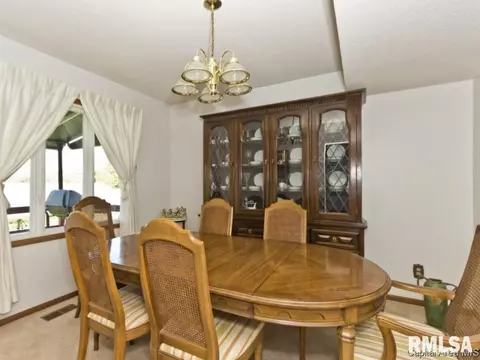 74 W Fairview Ln, Springfield, IL 62711 photo 5