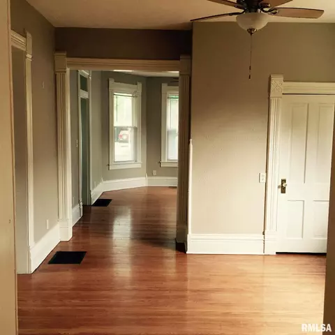 1022 N Osburn St, Springfield, IL 62702 photo 7