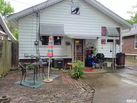 217 N Douglas Ave, Springfield, IL 62702 photo 28