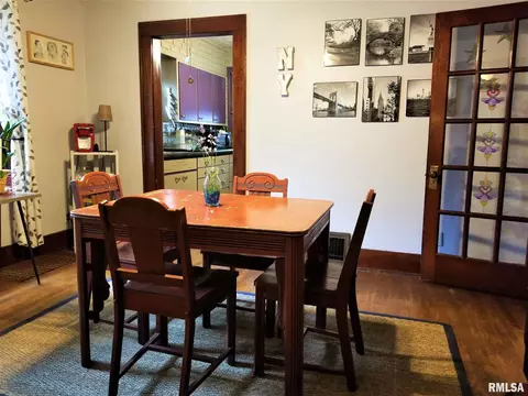 217 N Douglas Ave, Springfield, IL 62702 photo 9