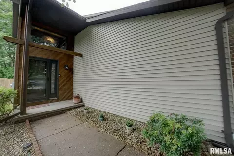 12 Holiday Rd, Springfield, IL 62702 photo 3