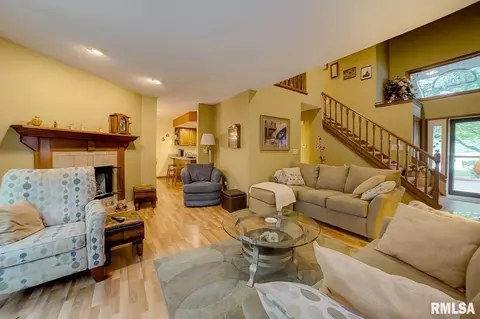 12 Holiday Rd, Springfield, IL 62702 photo 10