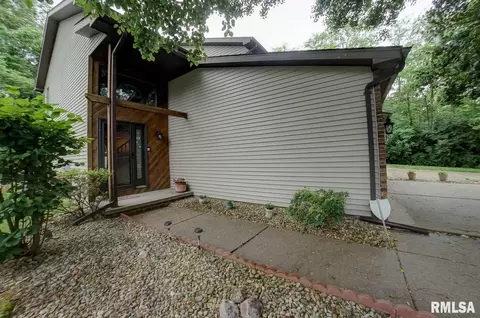 12 Holiday Rd, Springfield, IL 62702 photo 4