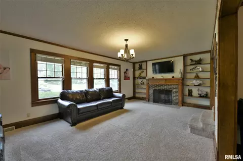 1532 Bates Ave, Springfield, IL 62704 photo 12