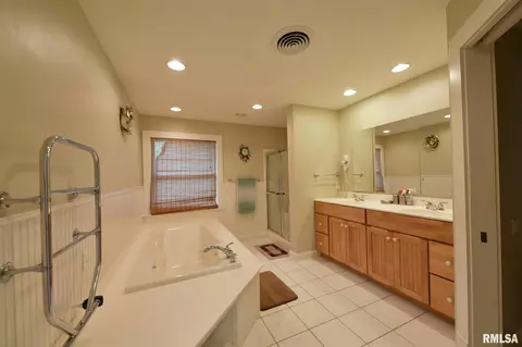 1532 Bates Ave, Springfield, IL 62704 photo 32