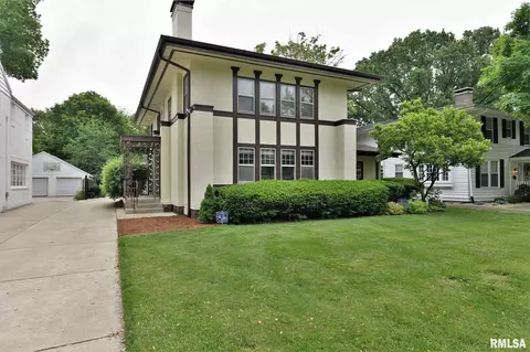 1532 Bates Ave, Springfield, IL 62704 photo 1