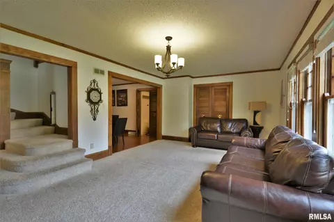 1532 Bates Ave, Springfield, IL 62704 photo 9
