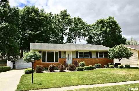 2124 Warwick Dr, Springfield, IL 62704 photo 1