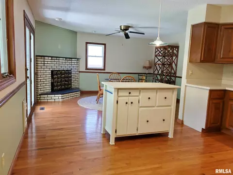2020 Croydon Dr, Springfield, IL 62703 photo 8