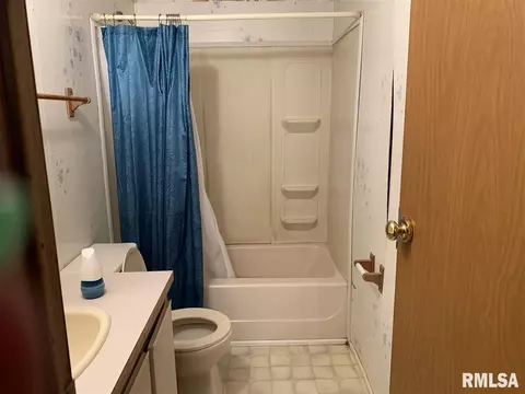 115 5th St, Manchester, IL 62663 photo 10