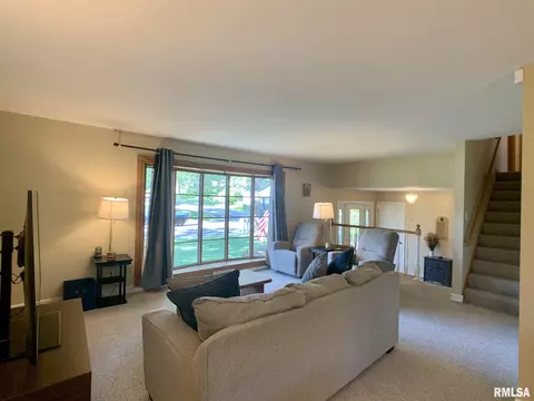 65 Greencastle Cir, Springfield, IL 62712 photo 4