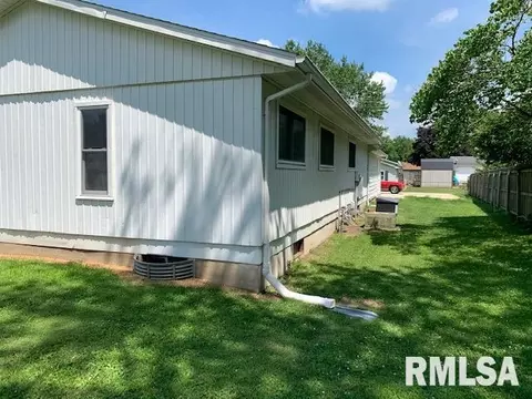 2900 Lyn St, Springfield, IL 62702 photo 13