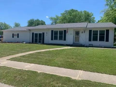 2900 Lyn St, Springfield, IL 62702 photo 1