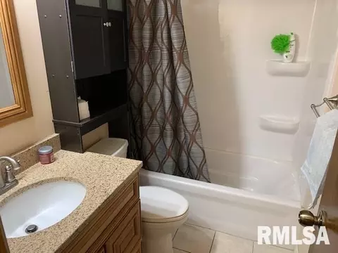 2900 Lyn St, Springfield, IL 62702 photo 6