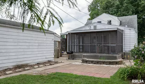 2420 S Pasfield St, Springfield, IL 62704 photo 4