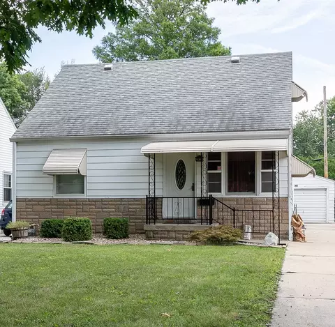 2420 S Pasfield St, Springfield, IL 62704 photo 1