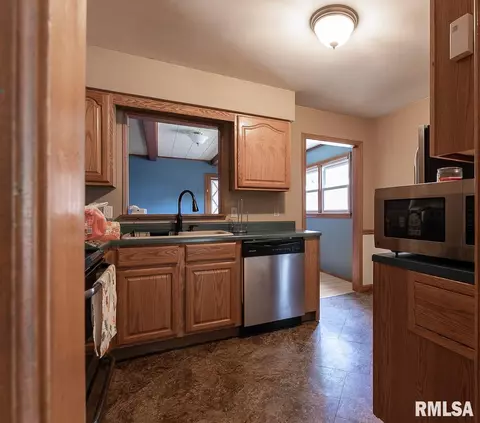 2420 S Pasfield St, Springfield, IL 62704 photo 8