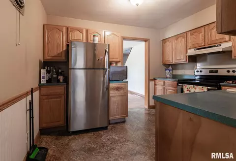 2420 S Pasfield St, Springfield, IL 62704 photo 9