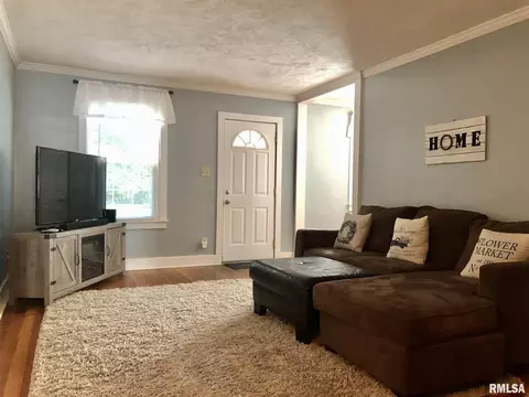 2012 S Bates Ave, Springfield, IL 62704 photo 2