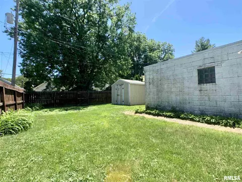 1828 Holmes Ave, Springfield, IL 62704 photo 34