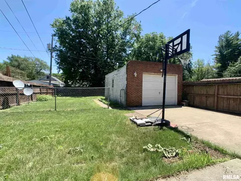 1828 Holmes Ave, Springfield, IL 62704 photo 32