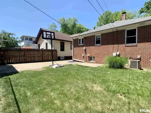 1828 Holmes Ave, Springfield, IL 62704 photo 33