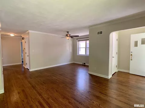 1828 Holmes Ave, Springfield, IL 62704 photo 6