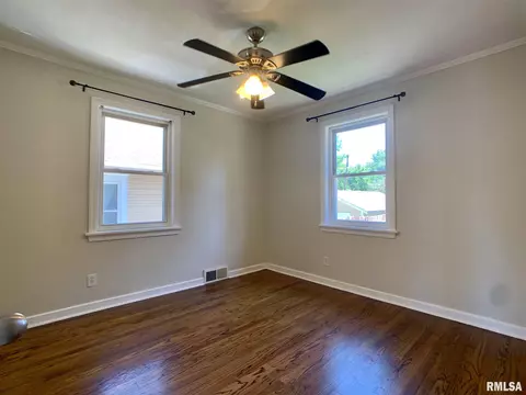 1828 Holmes Ave, Springfield, IL 62704 photo 17