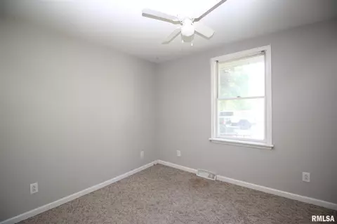 2309 S 10th St, Springfield, IL 62703 photo 8