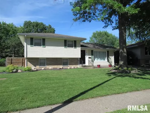 126 Collier Dr, Springfield, IL 62704 photo 1