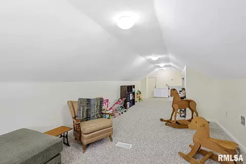 400 Outer Park Dr, Springfield, IL 62704 photo 16