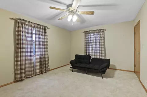26309 E 2nd Rd, Waggoner, IL 62572 photo 11
