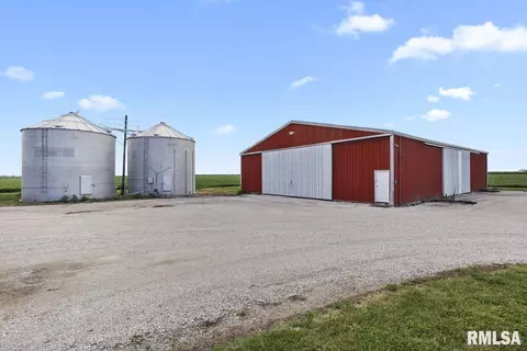26309 E 2nd Rd, Waggoner, IL 62572 photo 21