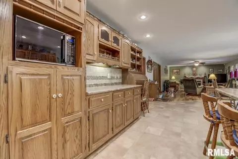 621 Tecumseh Trl, Springfield, IL 62711 photo 13