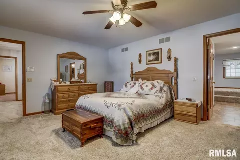621 Tecumseh Trl, Springfield, IL 62711 photo 35