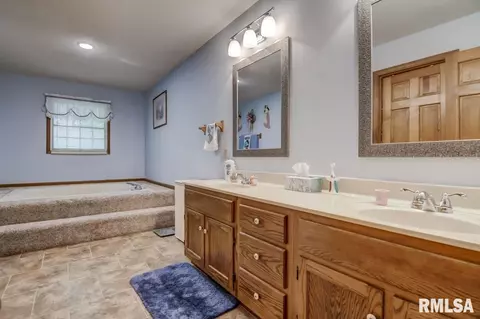 621 Tecumseh Trl, Springfield, IL 62711 photo 37