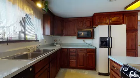260 Maple Grove Ln, Springfield, IL 62712 photo 10