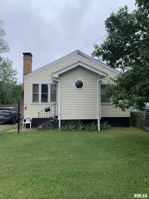 1324 W North Grand Ave, Springfield, IL 62702 photo 1
