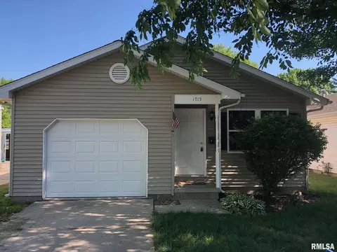 1715 E Watch Ave, Springfield, IL 62702 photo 2