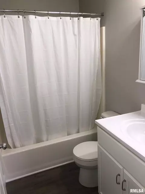 1715 E Watch Ave, Springfield, IL 62702 photo 10