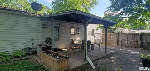 1025 W Centre St, Springfield, IL 62704 photo 15
