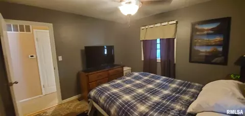 1025 W Centre St, Springfield, IL 62704 photo 9